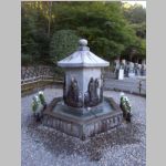 Kyoto_8000Buddhas4.jpg